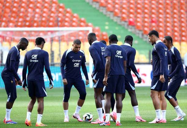 لاعبو منتخب فرنسا