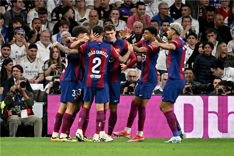 لاعبو برشلونة