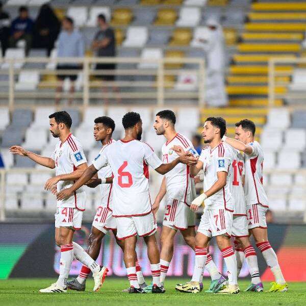 لاعبو منتخب الإمارات