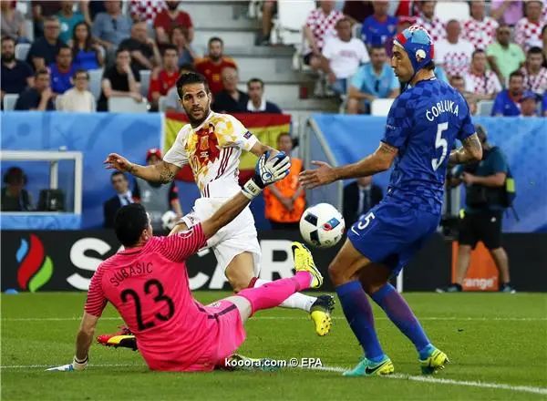 ?i=epa%2fsoccer%2f2016-06%2f2016-06-21%2f2016-06-21-05382212_epa