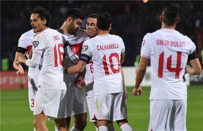 لاعبو منتخب تركيا