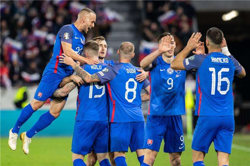 لاعبو سلوفاكيا