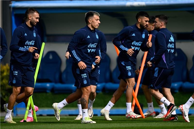 من مران المنتخب الأرجنتيني