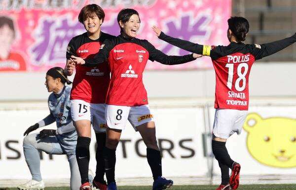 لاعبات أوراوا ريدز الياباني