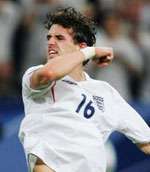 أويــــــــن هـــــارجــــريــــفــــز