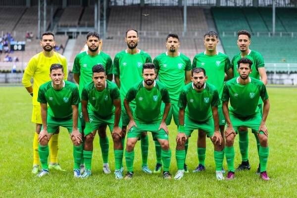 لاعبو الأخضر