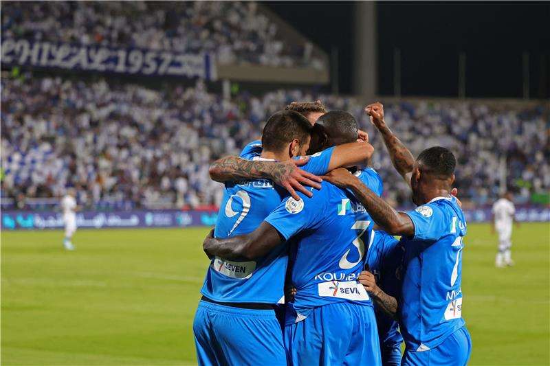 لاعبو الهلال