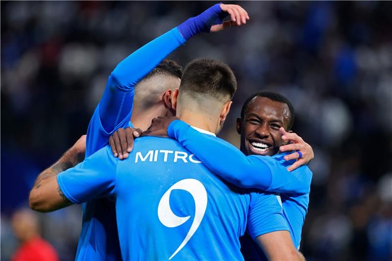 لاعبو الهلال