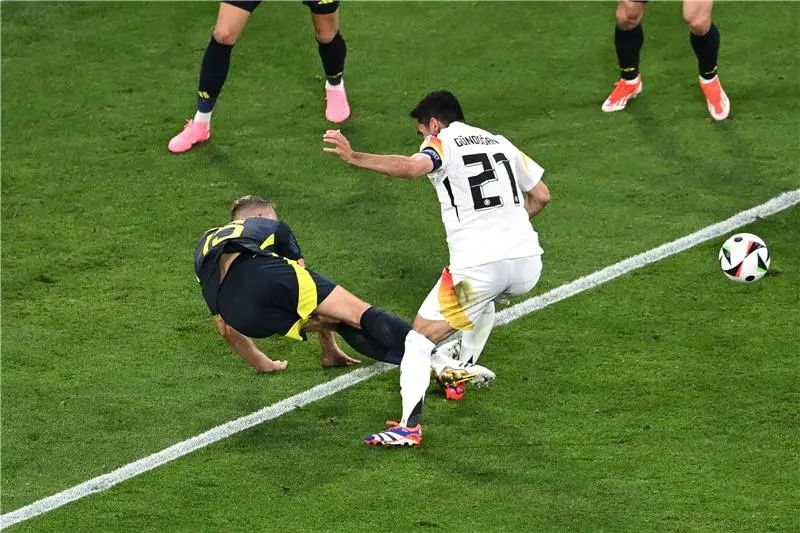 ?i=albums%2fmatches%2f2151041%2f20240614-afp_34wq7m3_afp