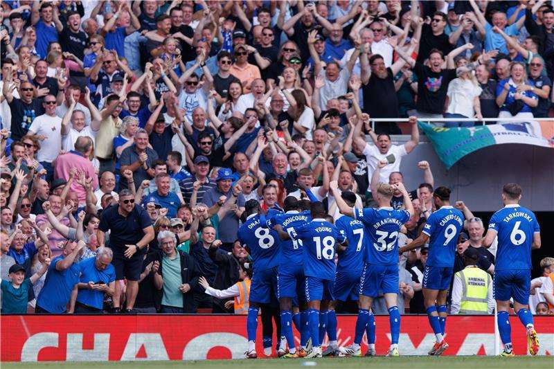 لاعبو إيفرتون