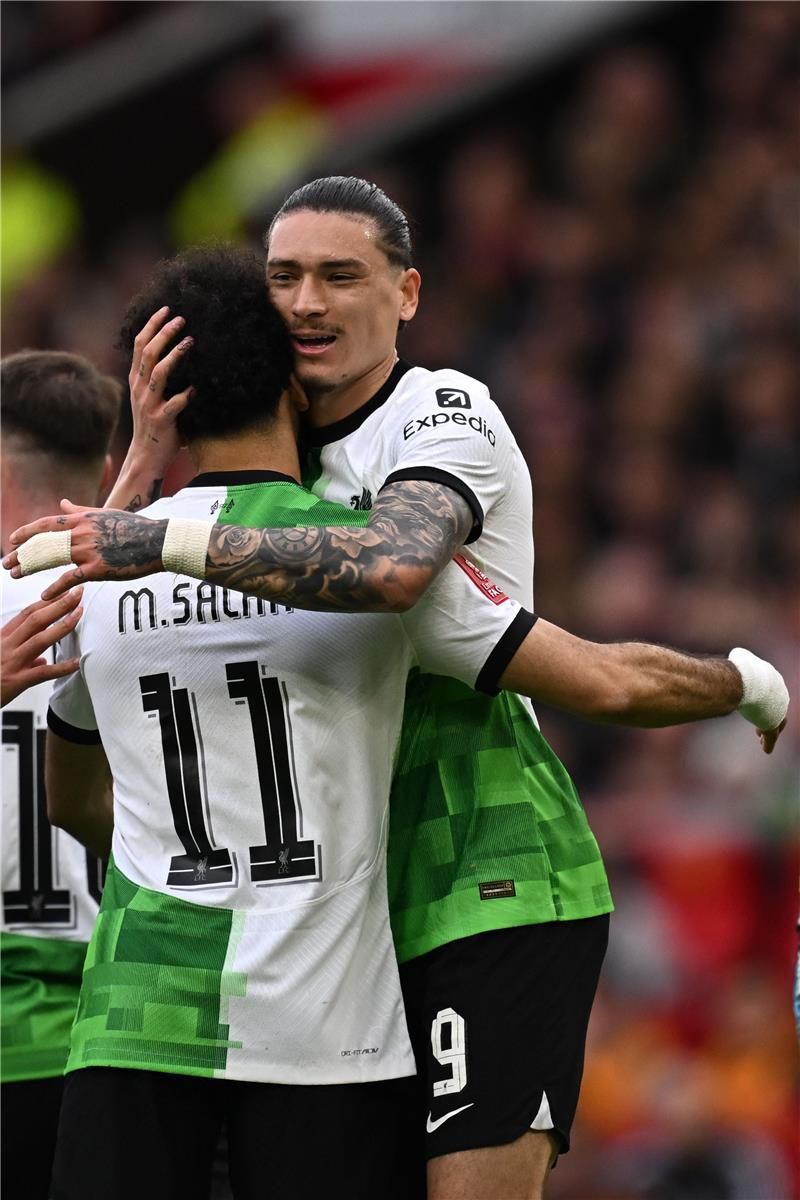 محمد صلاح ونونيز