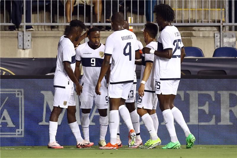 لاعبو منتخب الإكوادور