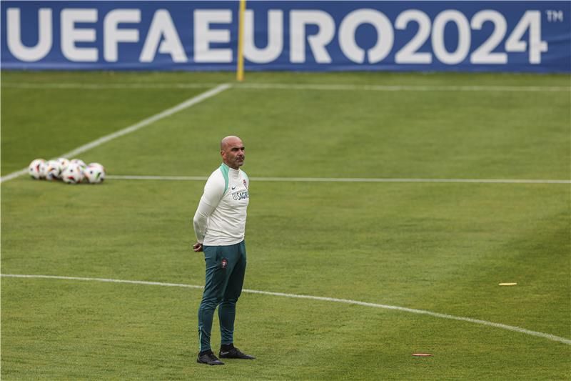 روبرتو مارتينيز