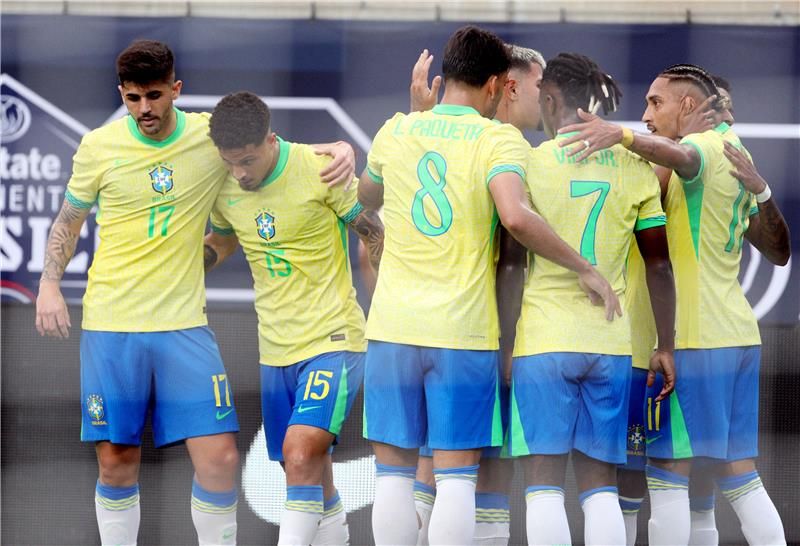 لاعبو منتخب البرازيل