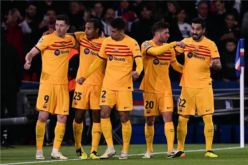 لاعبو برشلونة