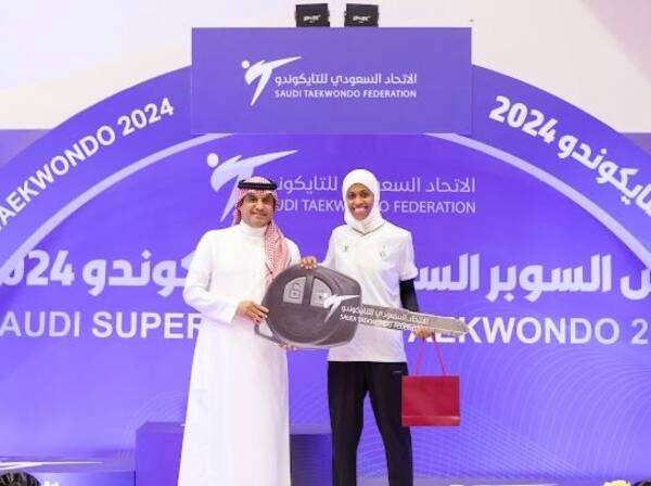 دنيا أبو طالب