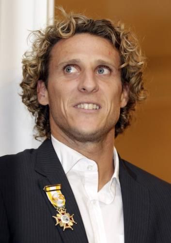 2011-10-03t231344z_01_ast08_rtridsp_3_mundial-uruguay-dt_reuters