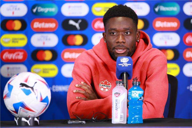 ألفونسو ديفيز