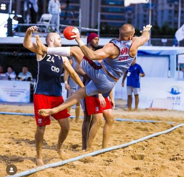 من المواجهة