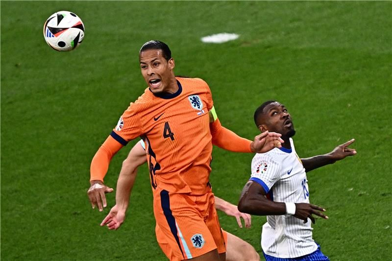 فان دايك في اللقاء