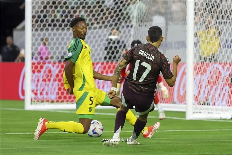 ?i=epa%2fsoccer%2f2024-06%2f2024-06-23%2f2024-06-23-11431725_epa