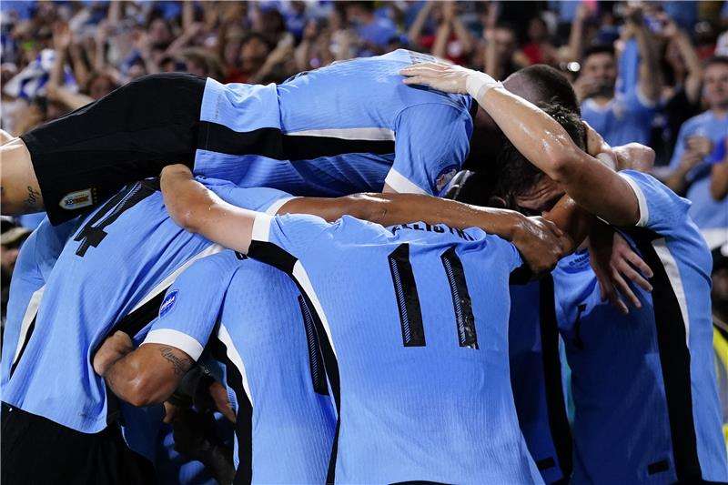 فرحة لاعبي أوروجواي