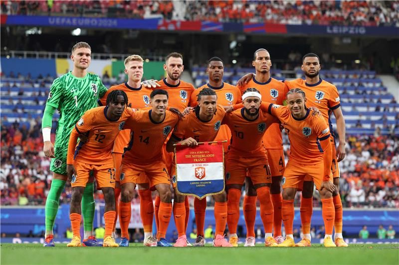 لاعبو منتخب هولندا