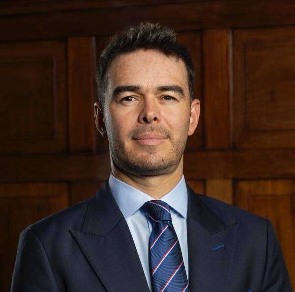 جيمس بيسجروف