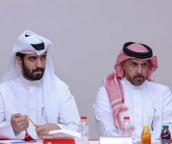 من الاجتماع