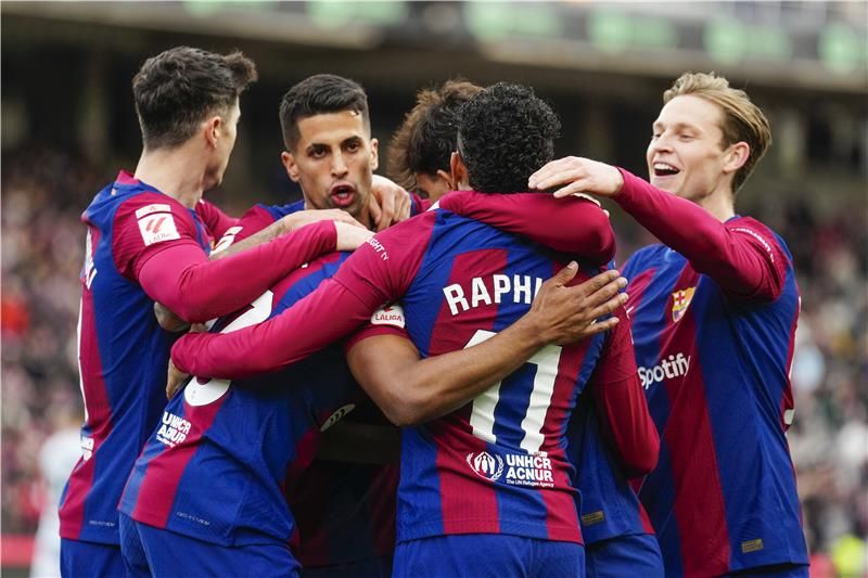 لاعبو برشلونة