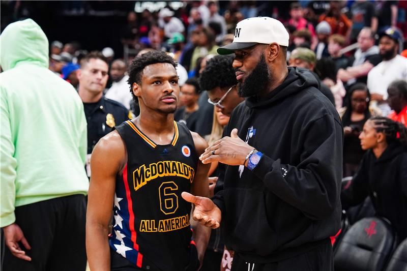 ليبرون جيمس وبروني