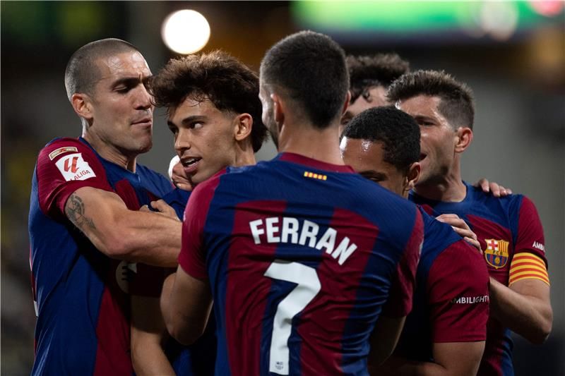 لاعبو برشلونة