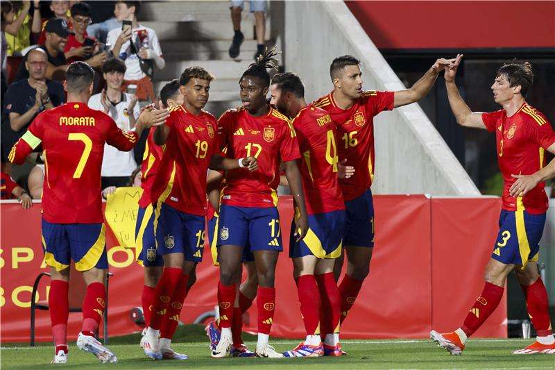 لاعبو منتخب إسبانيا