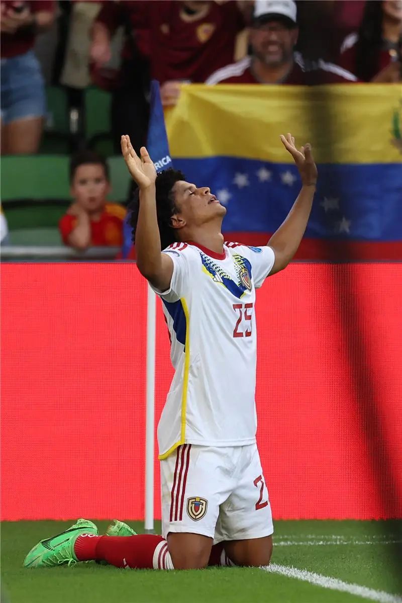 ?i=albums%2fmatches%2f2119944%2f20240701-2160008385_afp