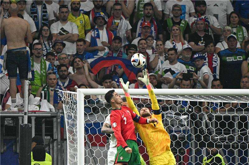 أوبلاك ورونالدو