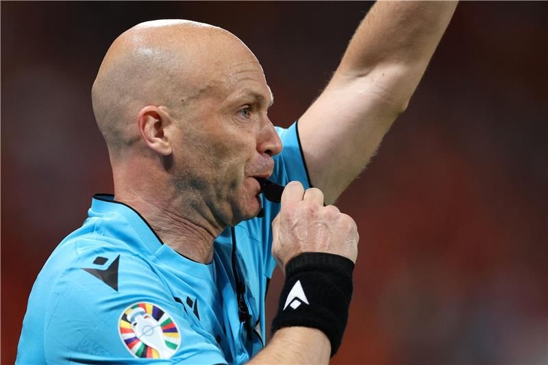 أنتوني تايلور