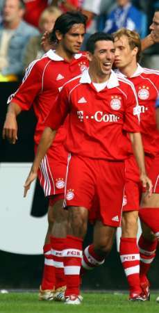 روي ماكاي يواصل هوايته في تسجيل الاهداف