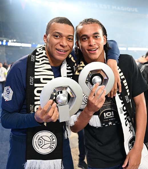 مبابي وإيثان