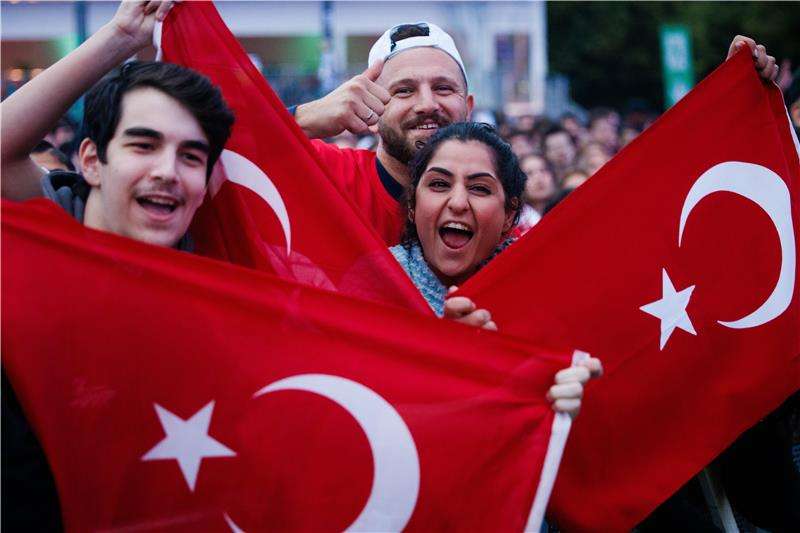 جانب من الجماهير التركية