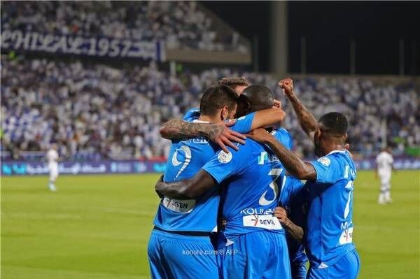 لاعبو الهلال