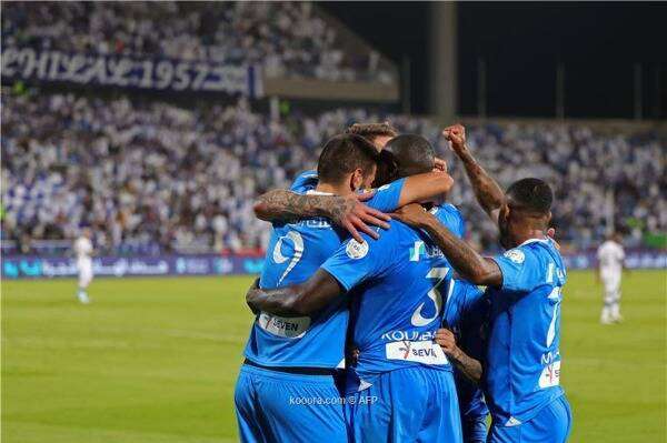 لاعبو الهلال