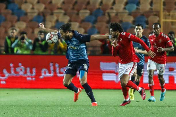 لقاء سابق بين الفريقين
