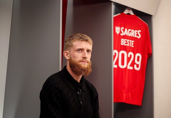 من تقديم بيستي