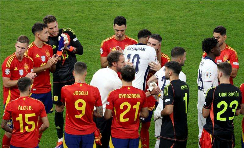 لاعبو إسبانيا