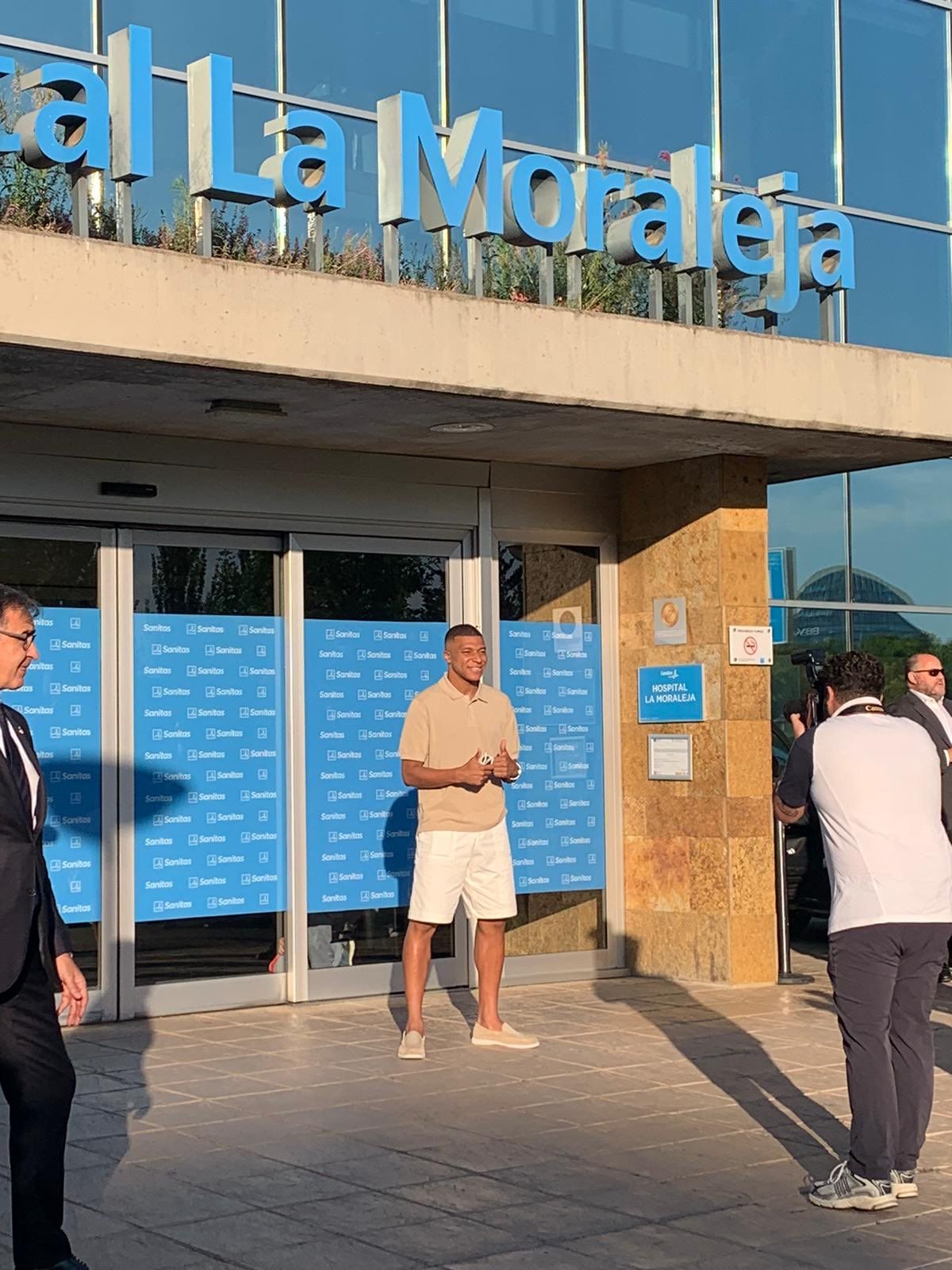 كيليان مبابي بعد الكشف الطبي