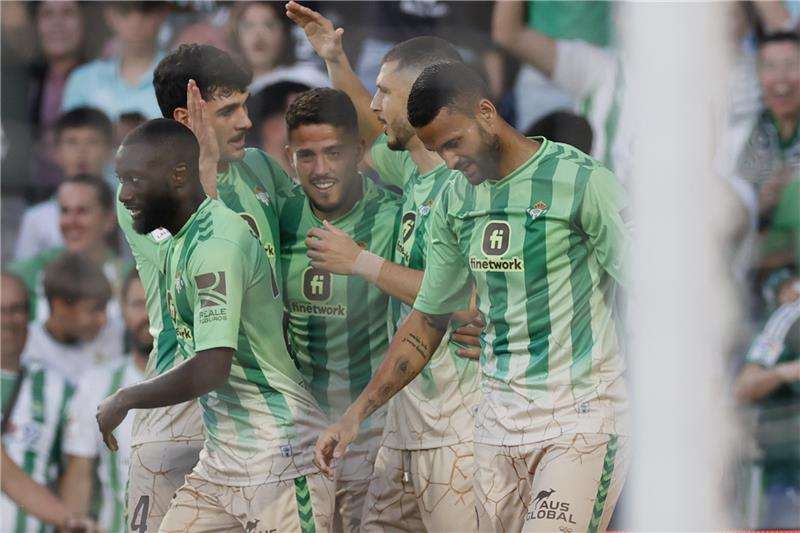 لاعبو ريال بيتيس