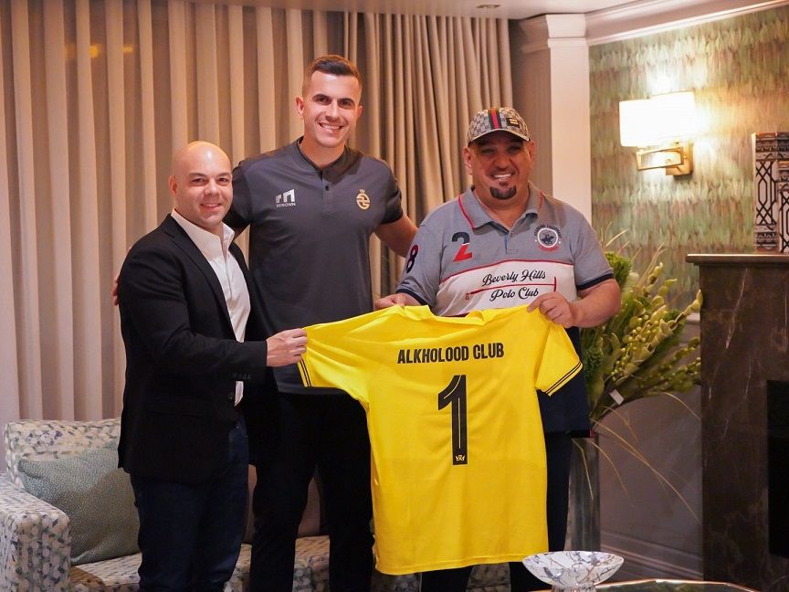 مارسيلو جروهي مع وكيل أعماله ورئيس الخلود