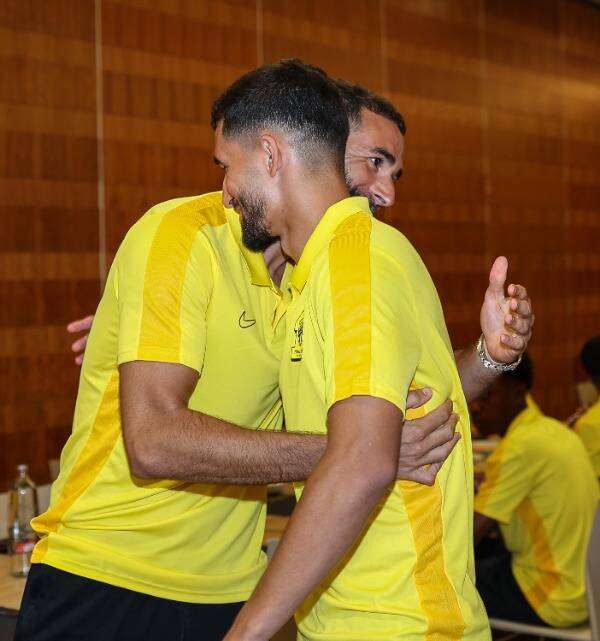 كريم بنزيما وحسام عوار