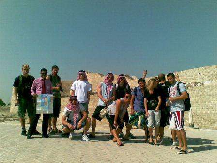 مجموعة ممن شاركوا في الجولات السياحية