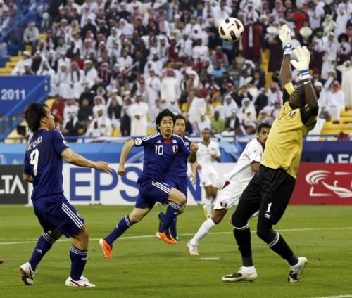 مواجهة سابقة بين منتخبي اليابان وقطر في العاصمة الدوحة